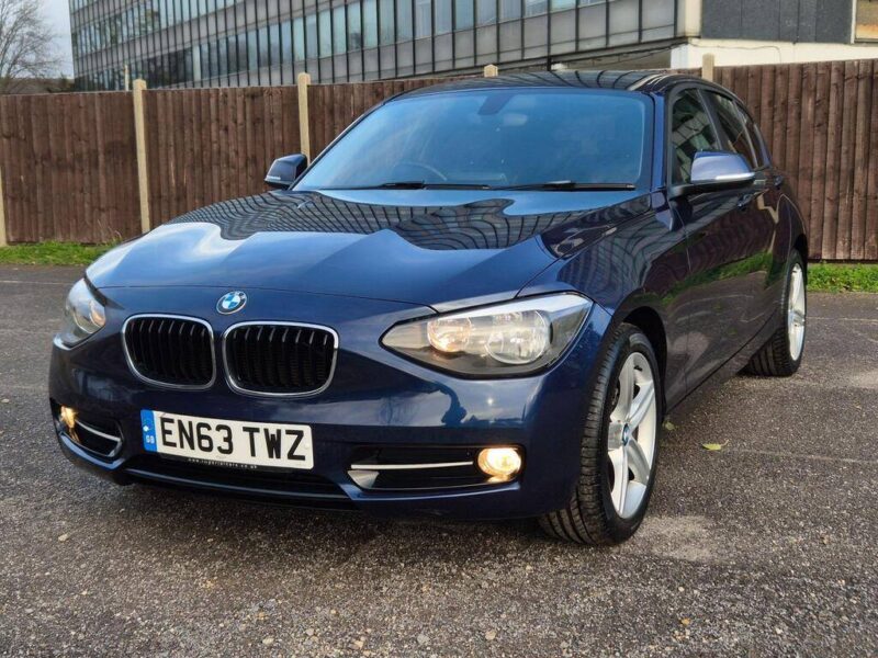BMW 1 SERIES