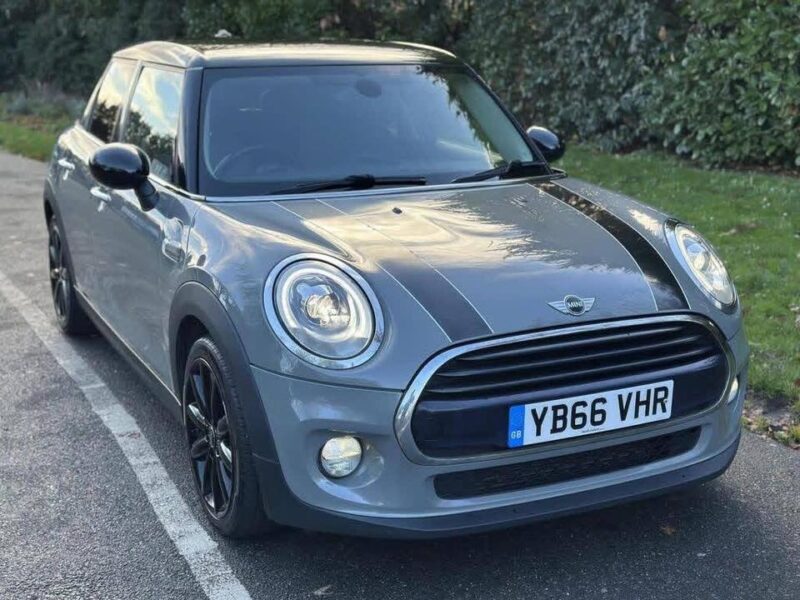 MINI HATCH